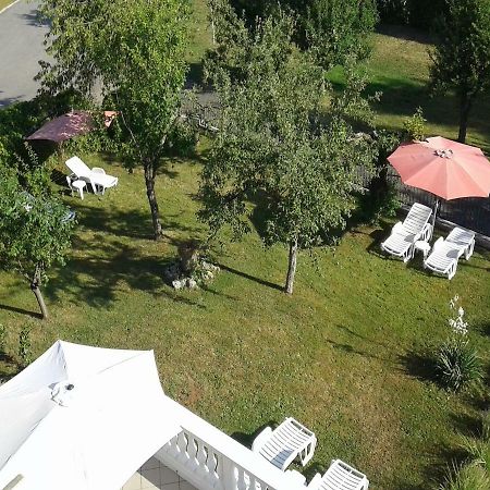 Guest House Surina App Surina'S Green Holiday Rupa Экстерьер фото