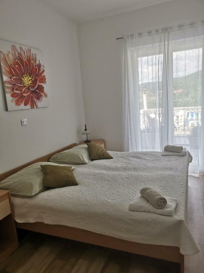 Guest House Surina App Surina'S Green Holiday Rupa Экстерьер фото