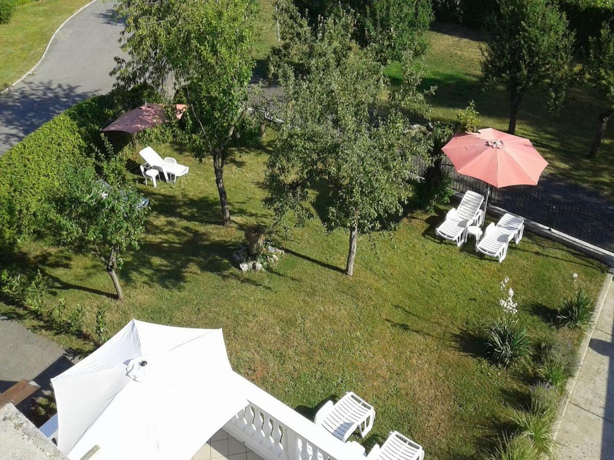 Guest House Surina App Surina'S Green Holiday Rupa Экстерьер фото